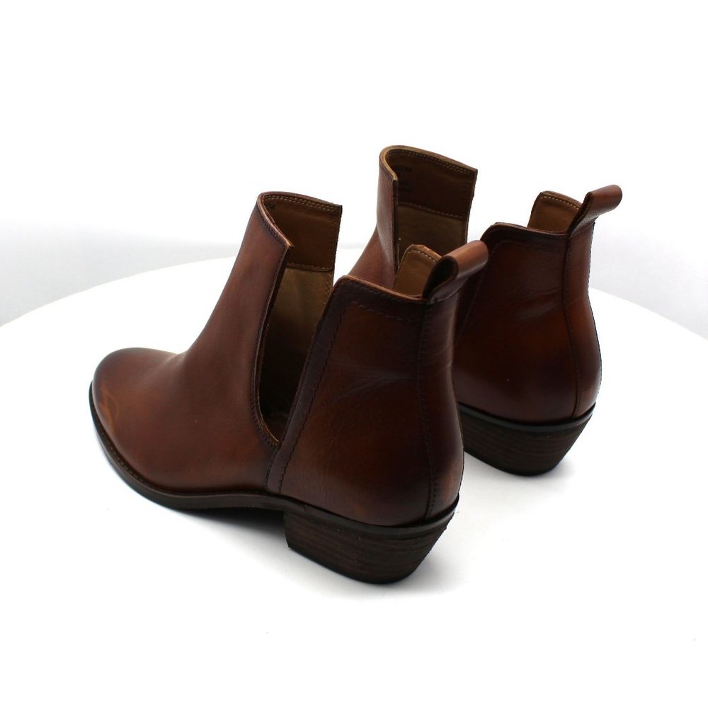 Journee Signature Women's Brigitte Bootie Women's Shoes - Picture 6 of 8